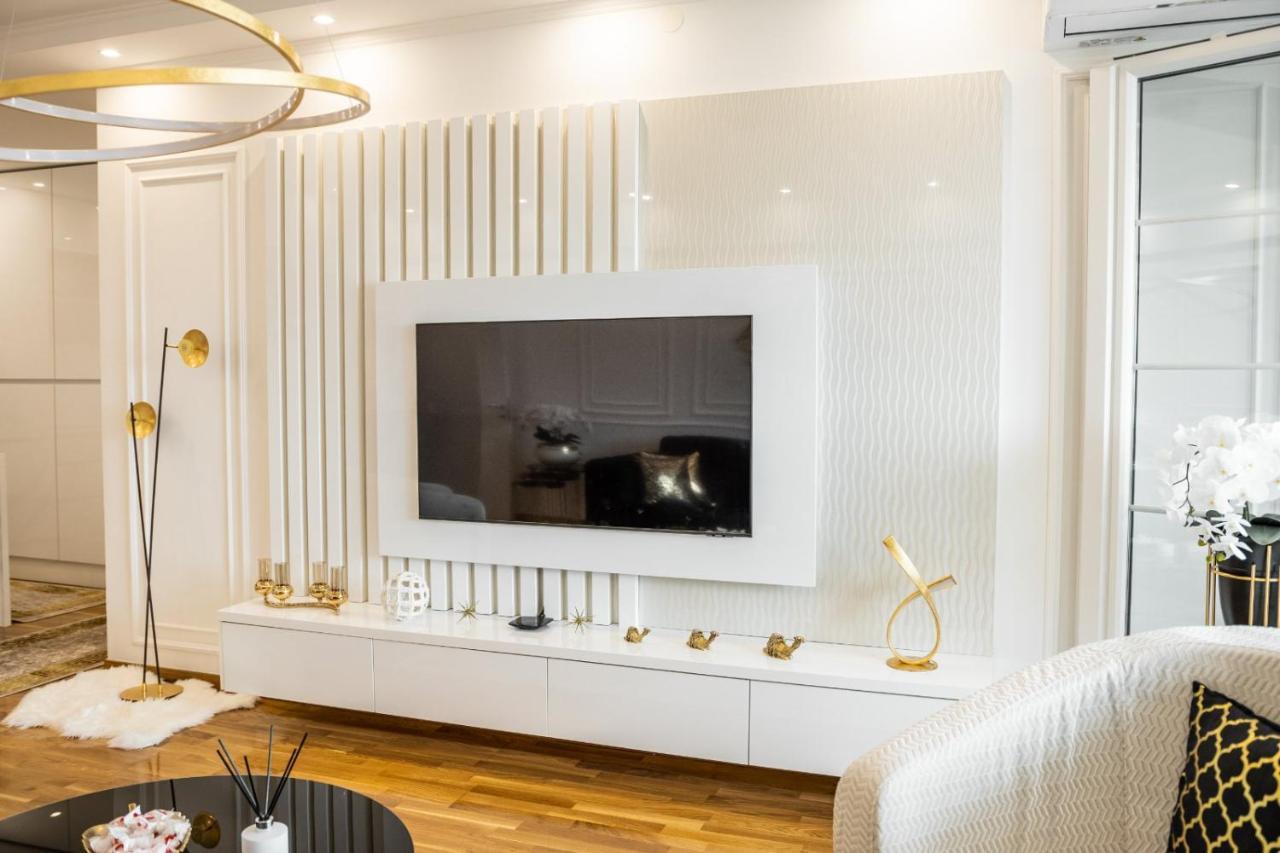 Luxury Apartment Karic Free Parking Tuzla Buitenkant foto
