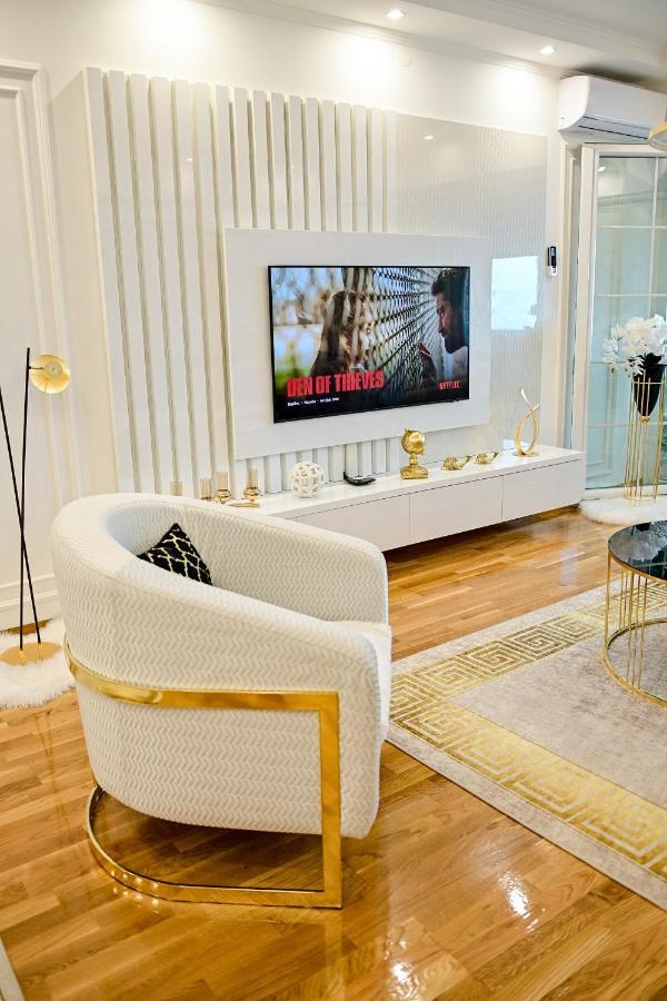 Luxury Apartment Karic Free Parking Tuzla Buitenkant foto